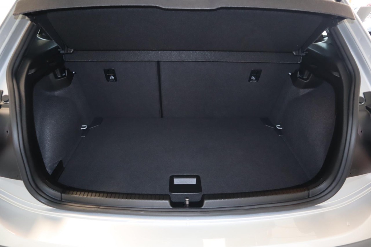 Polo R-Line 1,0 TSI DSG (IQ.LIGHT+RearView)