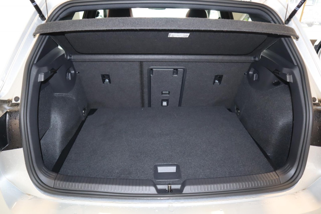 Golf VIII GTI Clubsport 2,0 TSI DSG (IQ-Light+Navi+RearView)