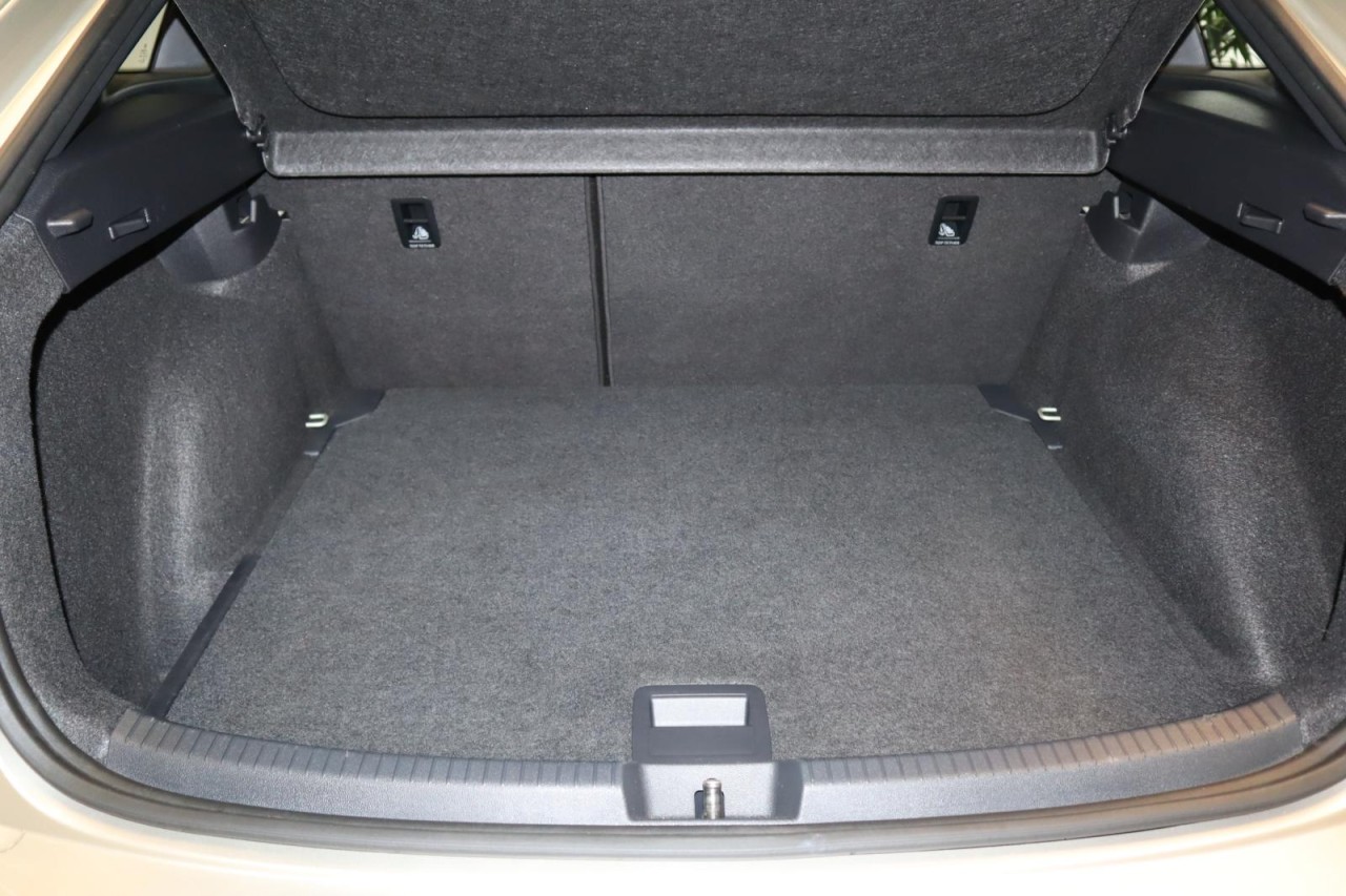 Taigo 1,0 TSI DSG Move (LED+AppConnect) Klima