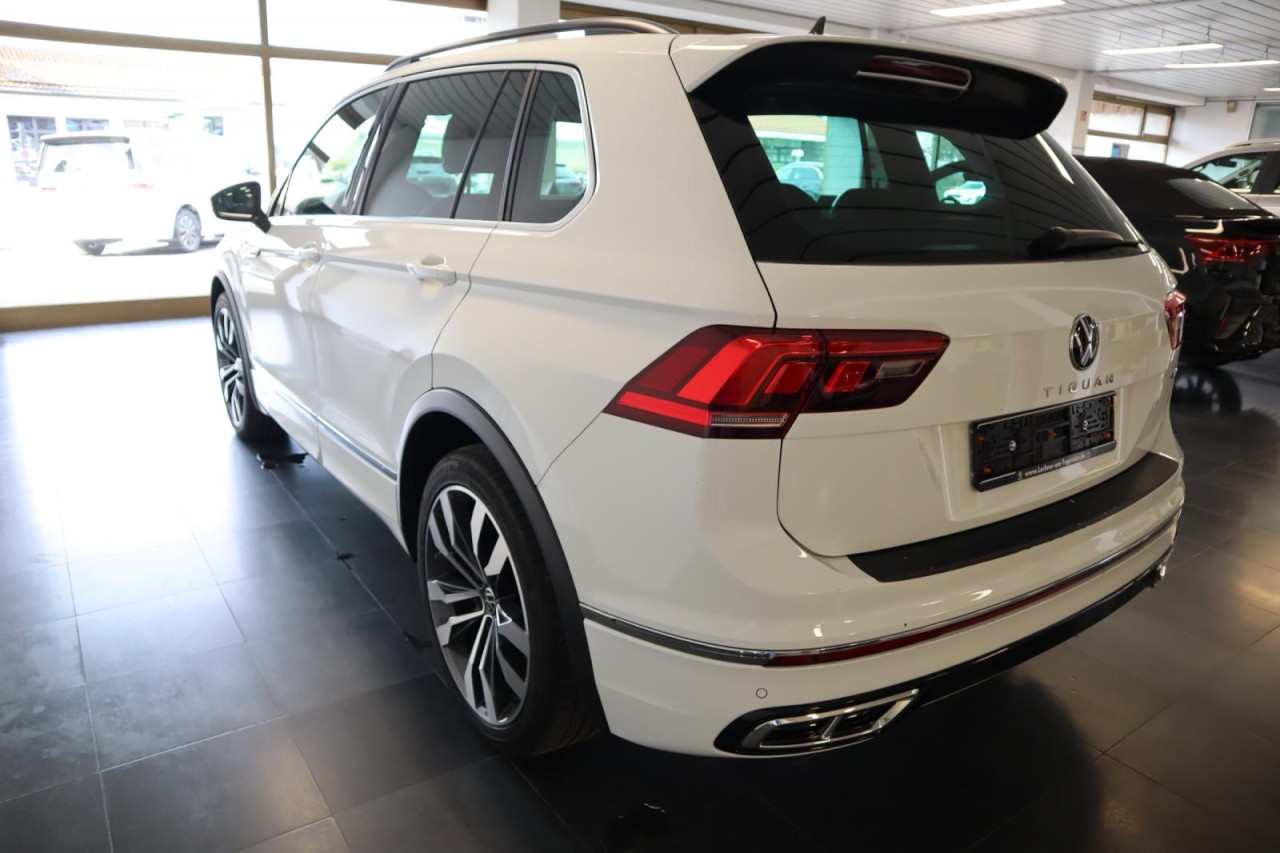 Tiguan 2,0 TSI DSG 4Motion R-Line (AHK+Navi)