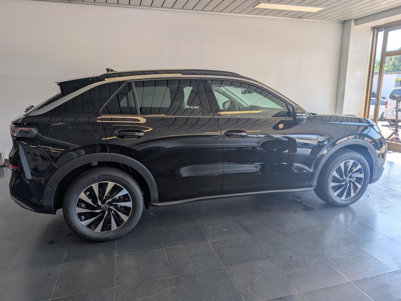 T-Roc 1,5 eTSI DSG Energy (LED+ACC+RearView)