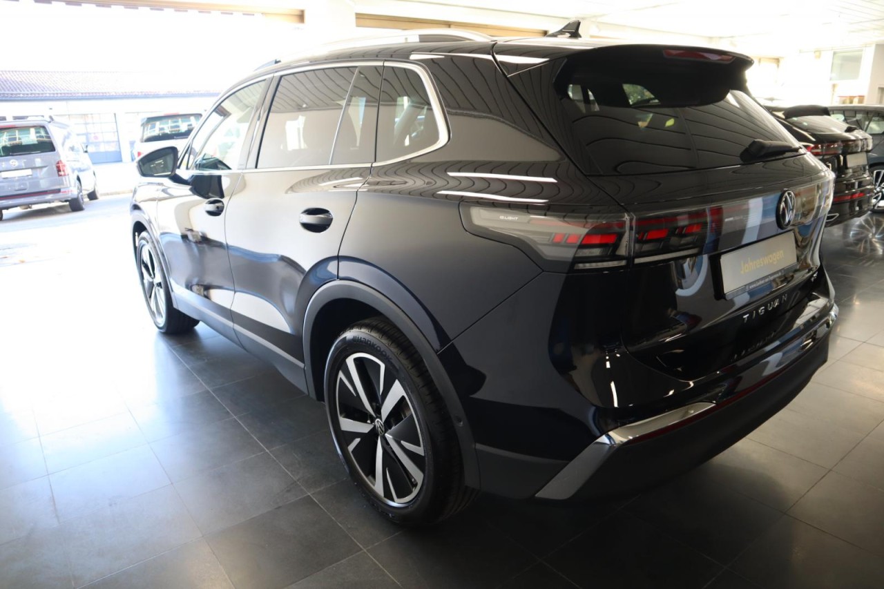 Tiguan 1.5 eTSI DSG Elegance mit Anschlussgarantie