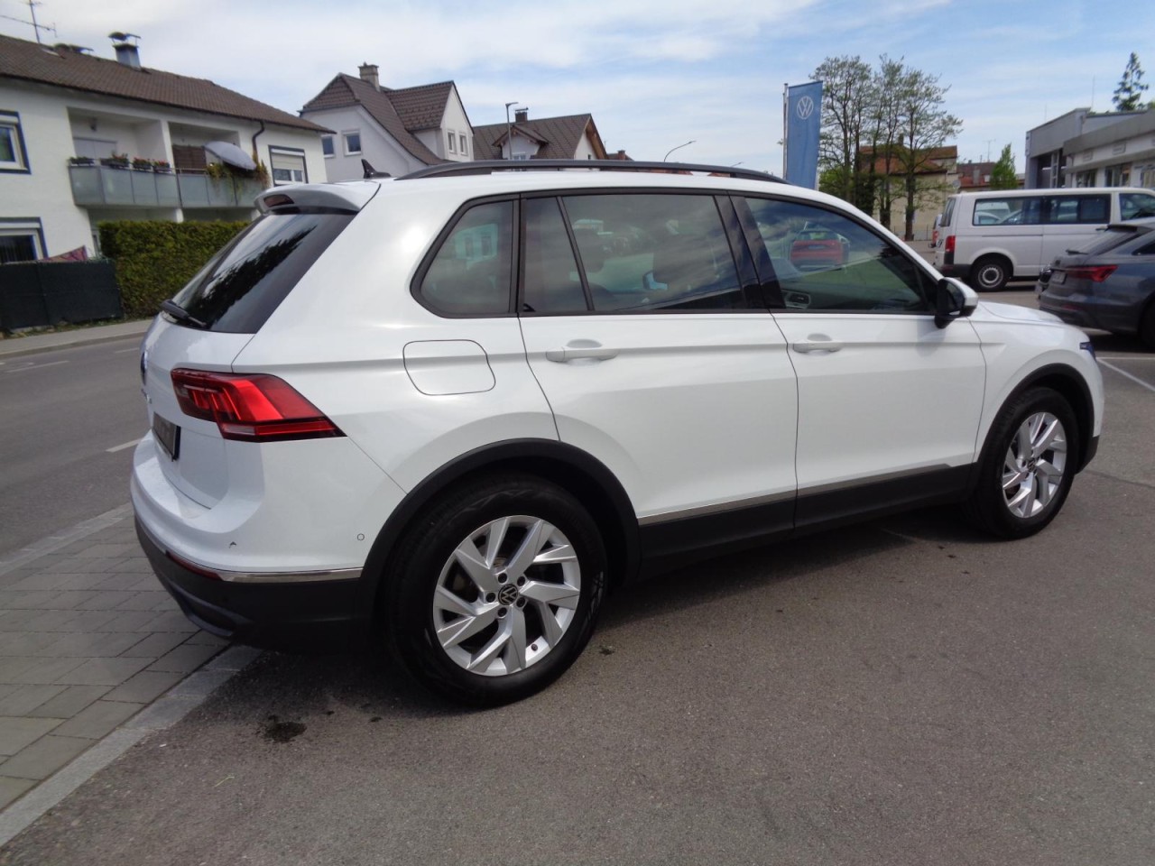 Tiguan 2,0 TDI DSG (AHK+Navi+ACC) Klima Navi