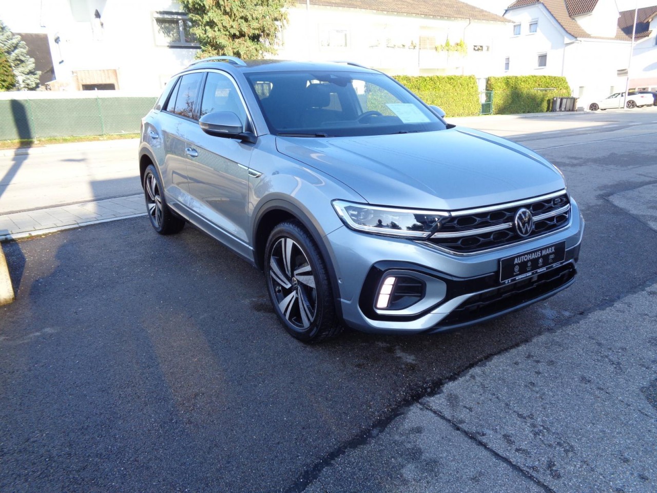 T-Roc 1,5 TSI DSG R-Line (LED+Navi+RearView)