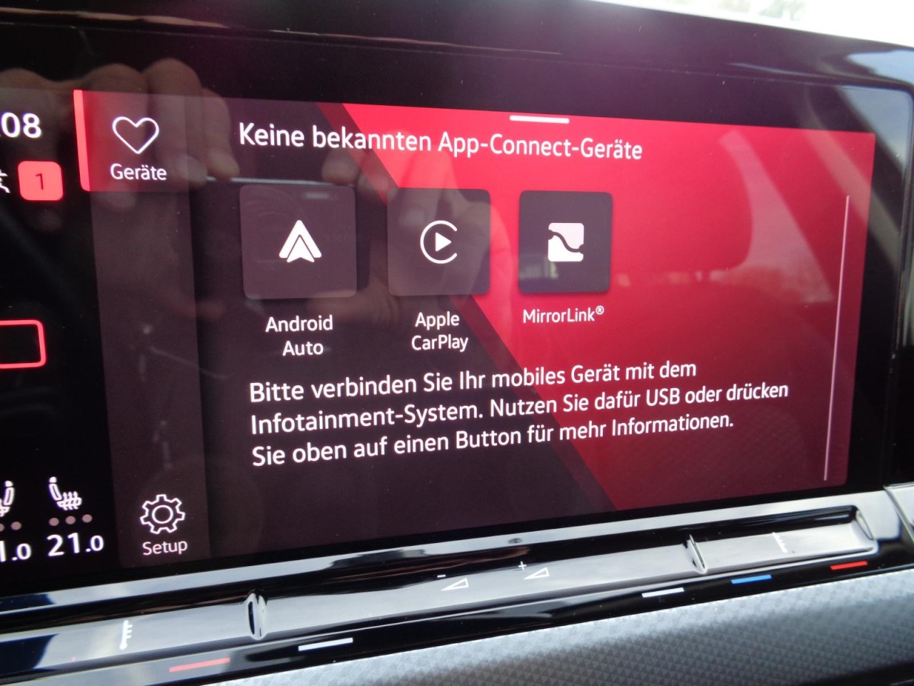 Golf VIII 1,5 eTSI DSG Active (LED+RearView+Navi)