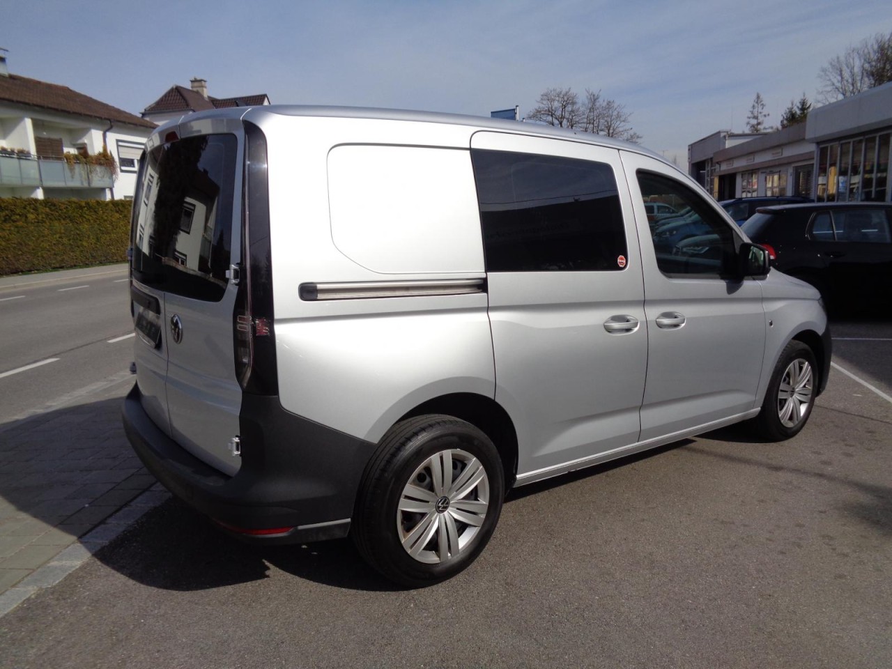 Caddy Cargo 2.0 TDI DSG (NAVI+LED+Sitzh.+RearView+Standh.)