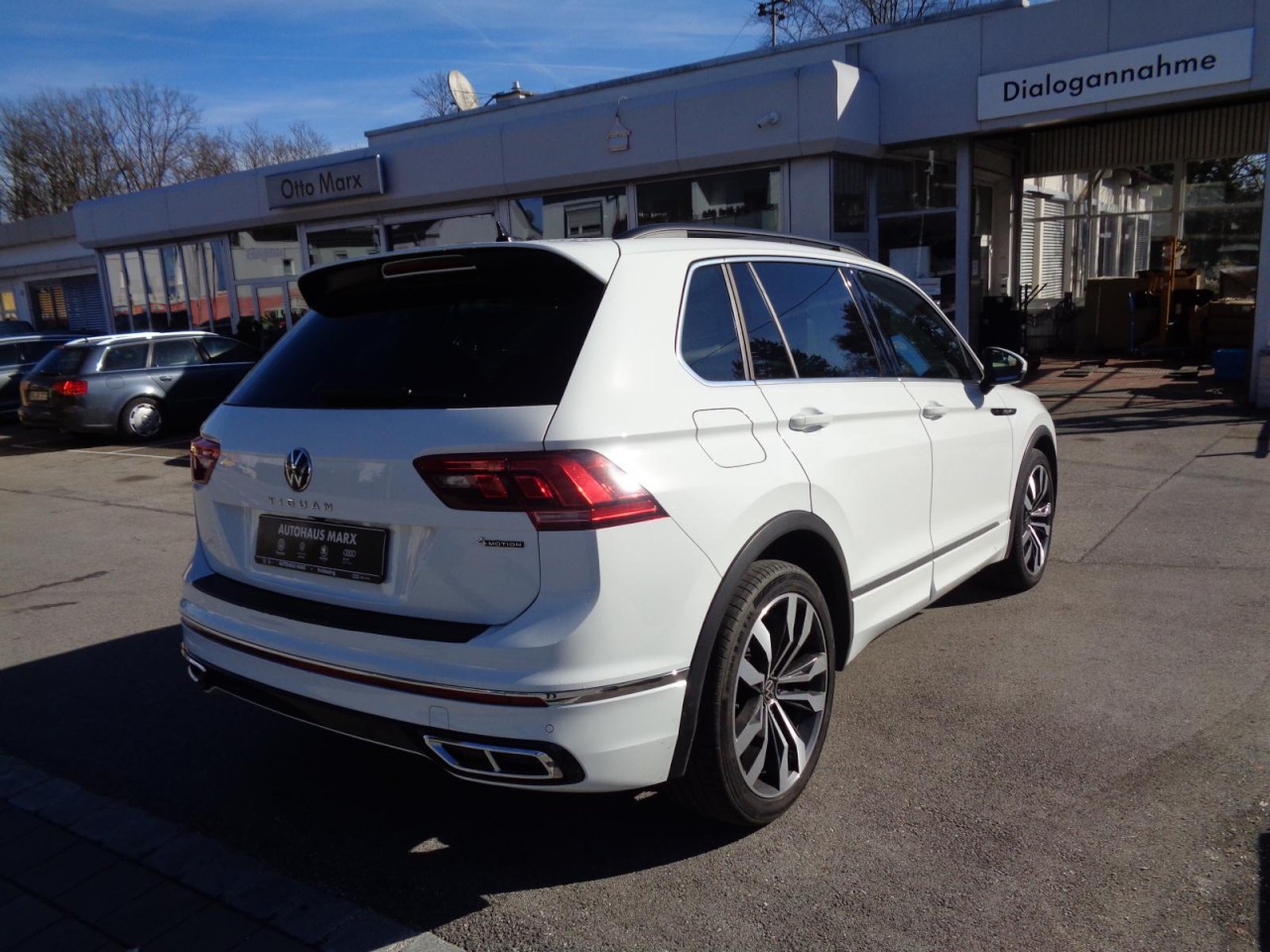 Tiguan 2,0 TSI DSG 4Motion R-Line (AHK+Navi)