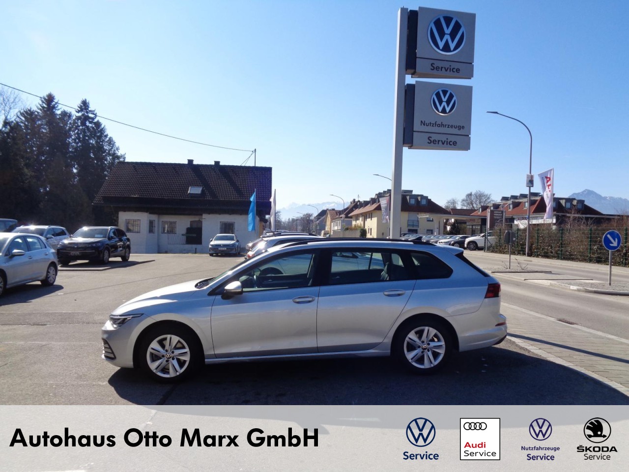 Golf VIII Variant 2.0 TDI DSG Life (Navi, LED, PDC, ACC...