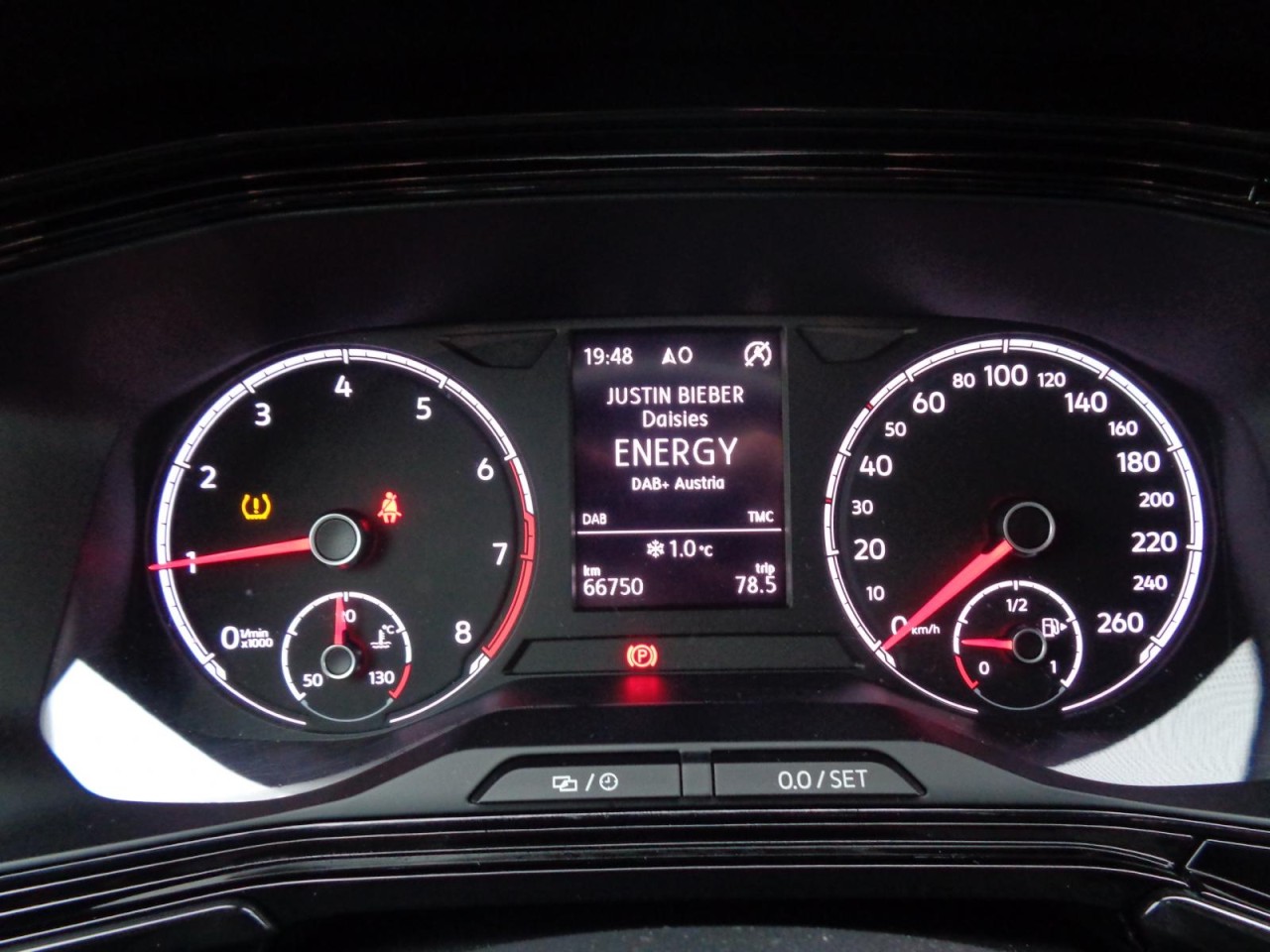 T-Cross 1.0 TSI Life (Navi, ACC, PDC, AHK)