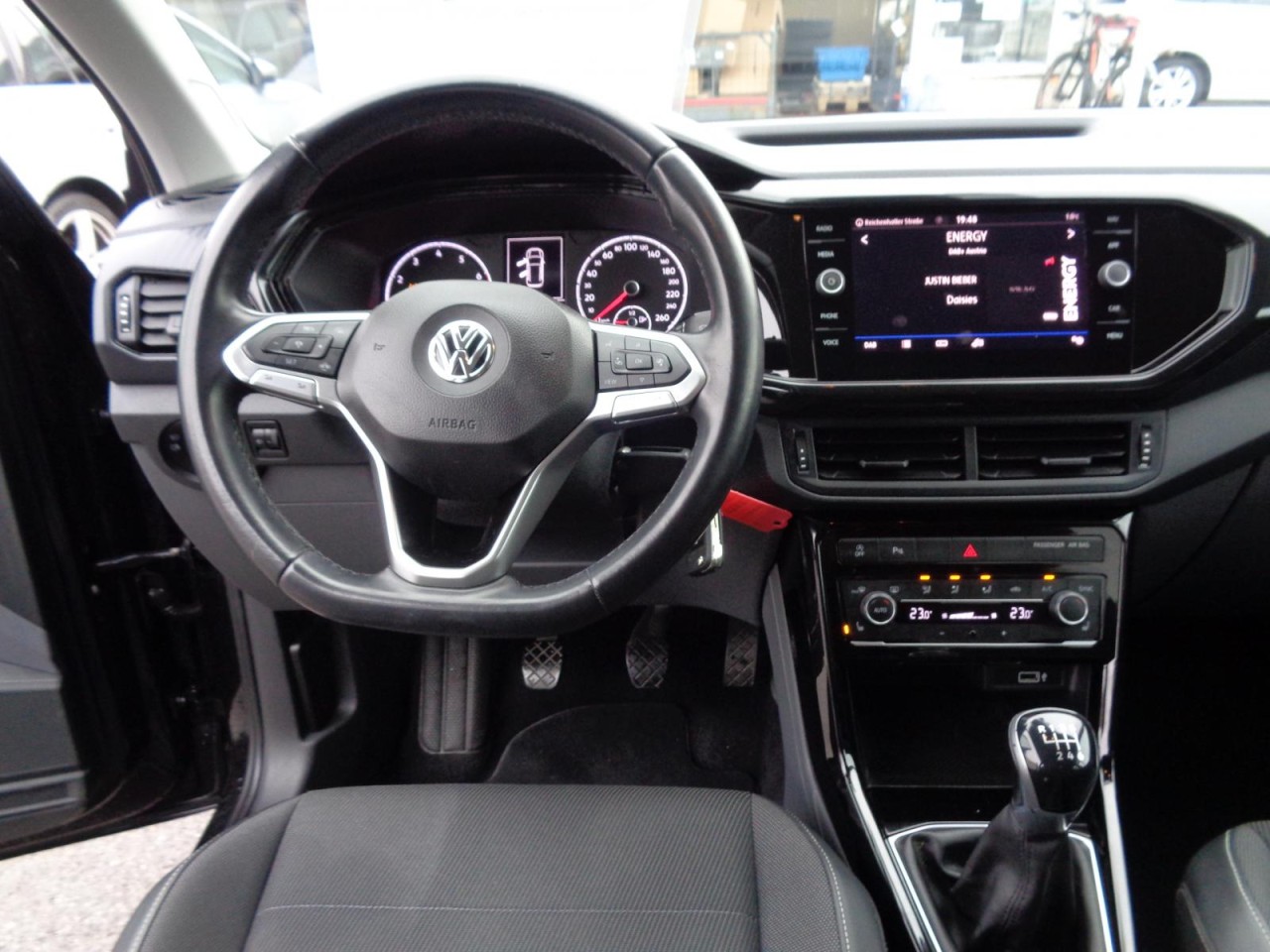 T-Cross 1.0 TSI Life (Navi, ACC, PDC, AHK)