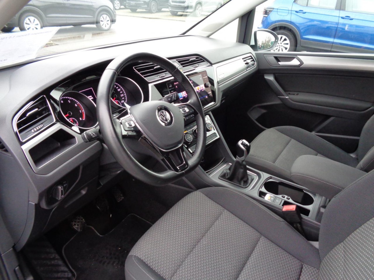 Touran 1.5 TSI Comfortline (AHK, Navi, ACC, LED)