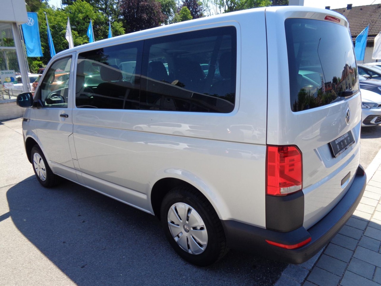 Transporter Kombi T6.1 2.0 TDI (Navi, PDC, GRA, 8-Sitzer)