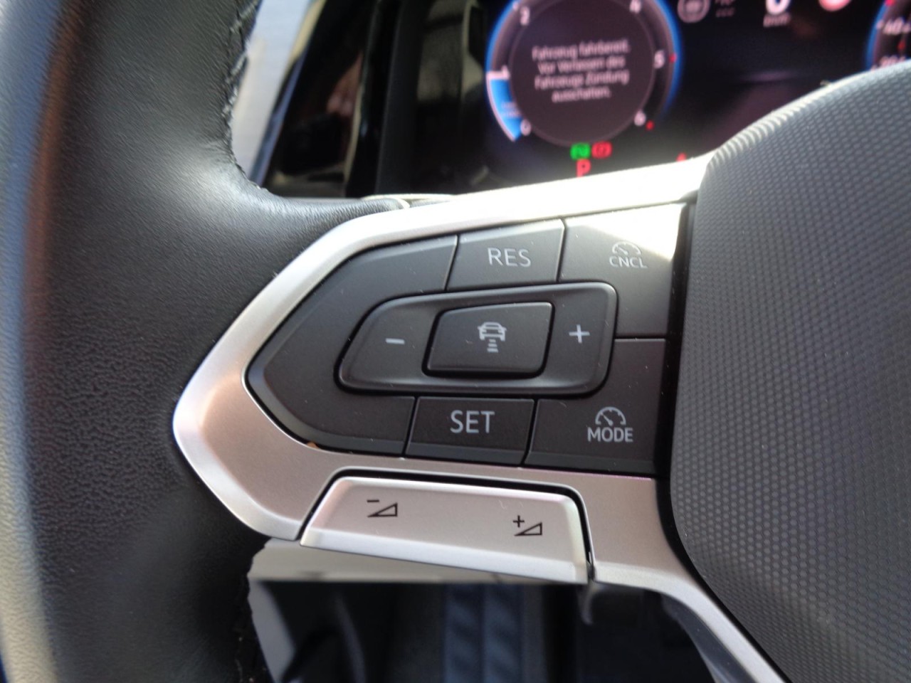 Multivan T7 Life KÜ 2,0 TDI DSG (Matrix+Navi+Standhzg.)