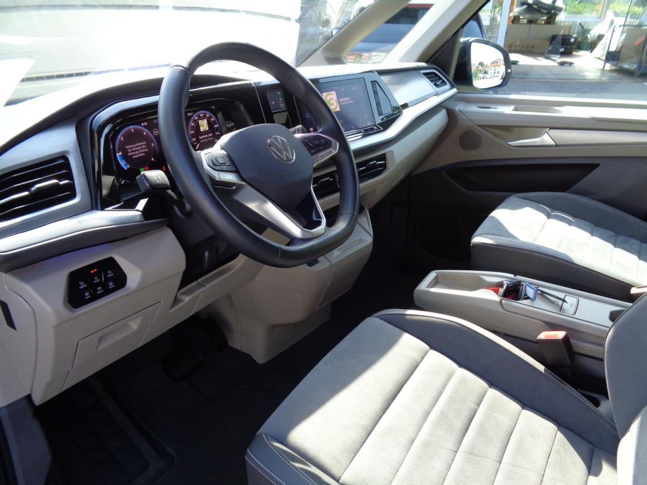 Multivan T7 Life KÜ 2,0 TDI DSG (Matrix+Navi+Standhzg.)