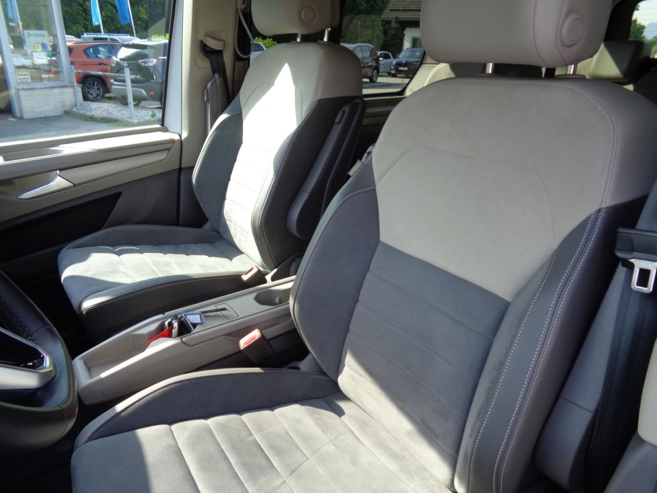 Multivan T7 Life KÜ 2,0 TDI DSG (Matrix+Navi+Standhzg.)