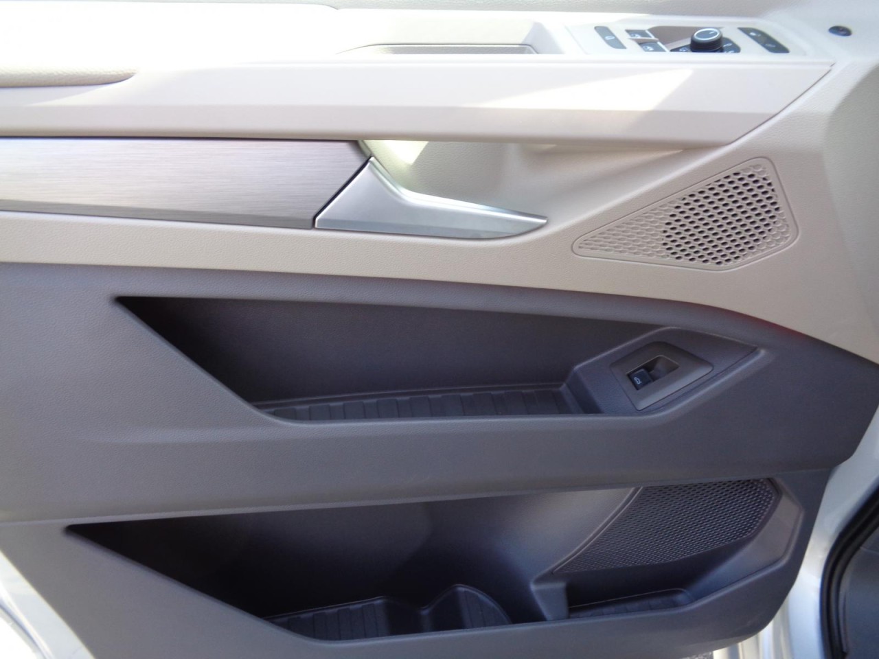 Multivan T7 Life KÜ 2,0 TDI DSG (Matrix+Navi+Standhzg.)