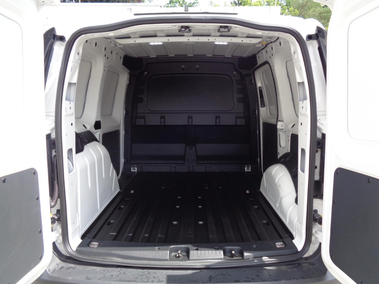 Caddy Cargo 2,0 TDI (PDC+Klima+Navi) Klima Navi