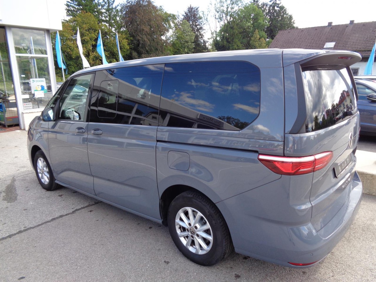 Multivan T7 2.0 TDI DSG LR (AHK, Navi, 7-Sitzer)