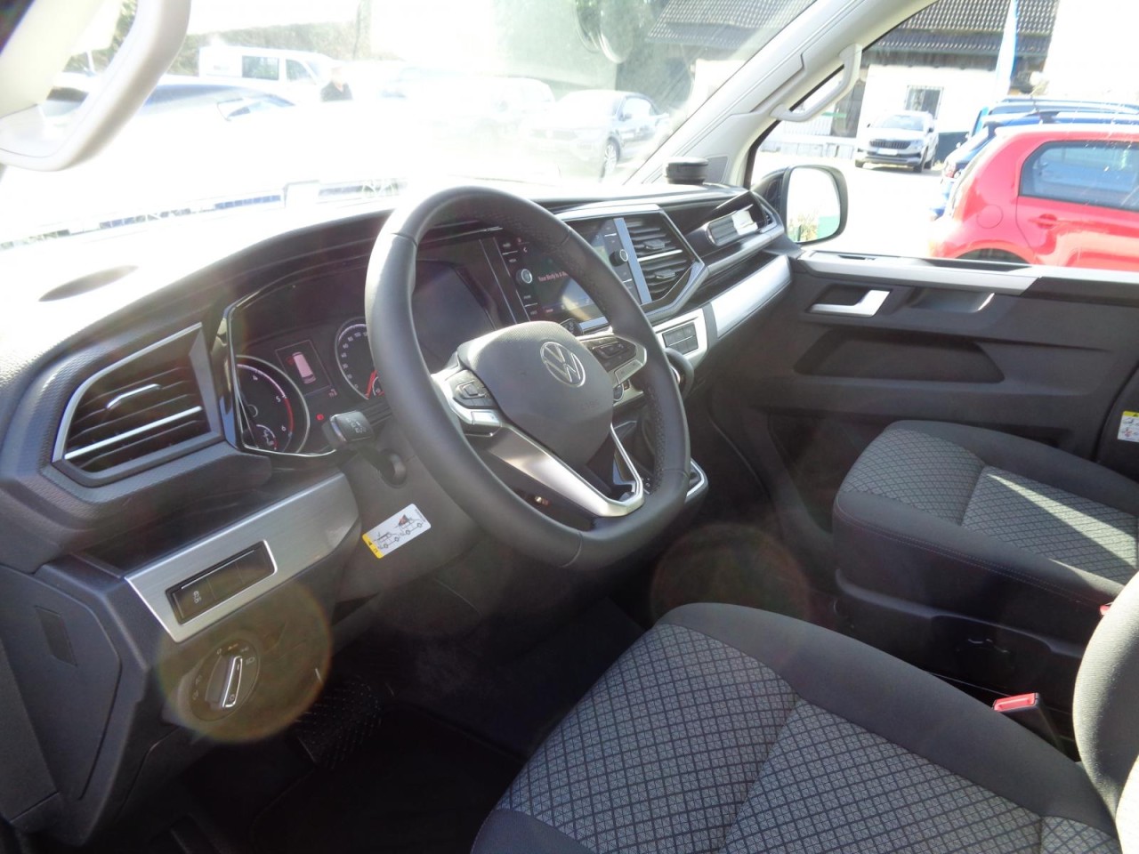 California Beach T6.1 Camper Edition 2,0 TDI DSG (RearView)