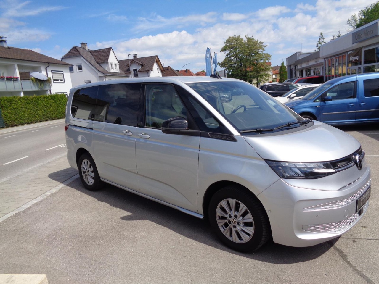 Multivan T7 Life lang 2,0 TDI DSG (7-Sitzer+RearView+ACC)