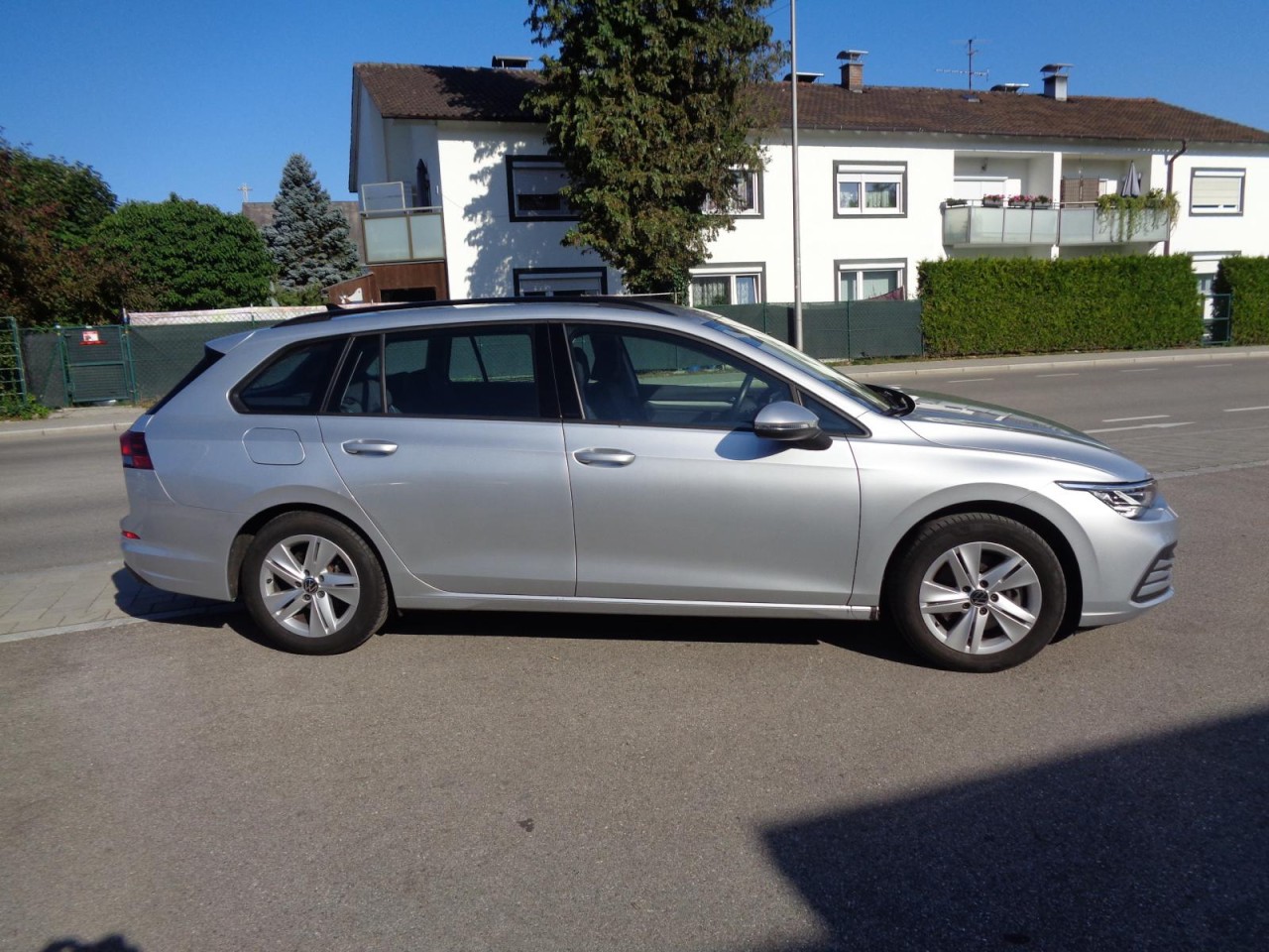 Golf VIII Variant 2.0 TDI DSG Life (Navi, ACC, App.-C., PDC)