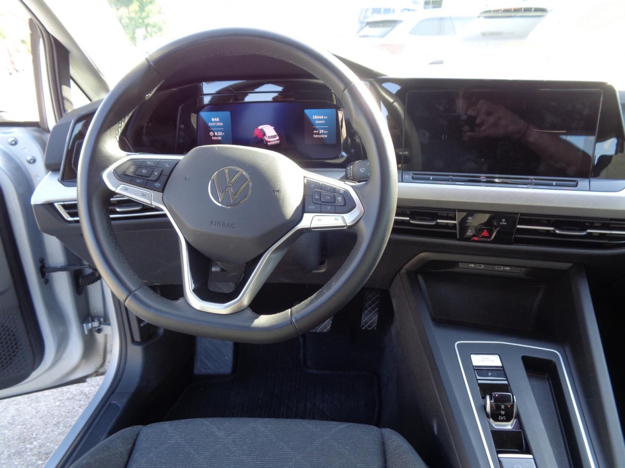 Golf VIII Variant 2.0 TDI DSG Life (Navi, ACC, App.-C., PDC)