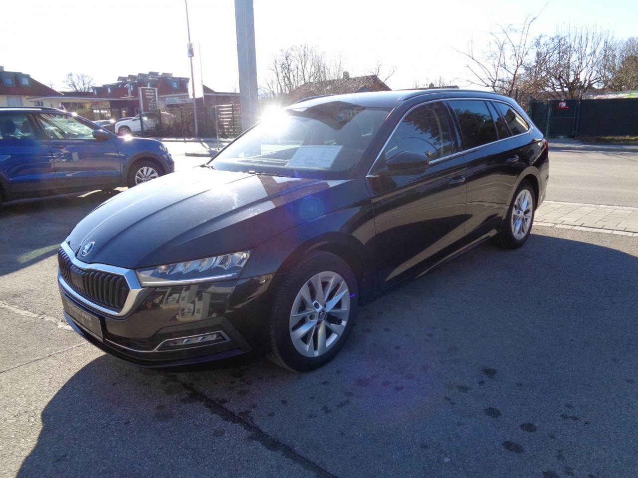 Octavia Combi 2.0 TDI DSG Style (AHK, LED, Canton)