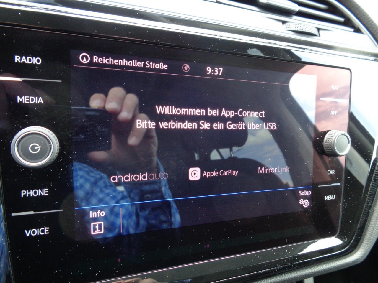Touran 1.6 TDI Sound (ACC, Navi, 7-Sitzer)