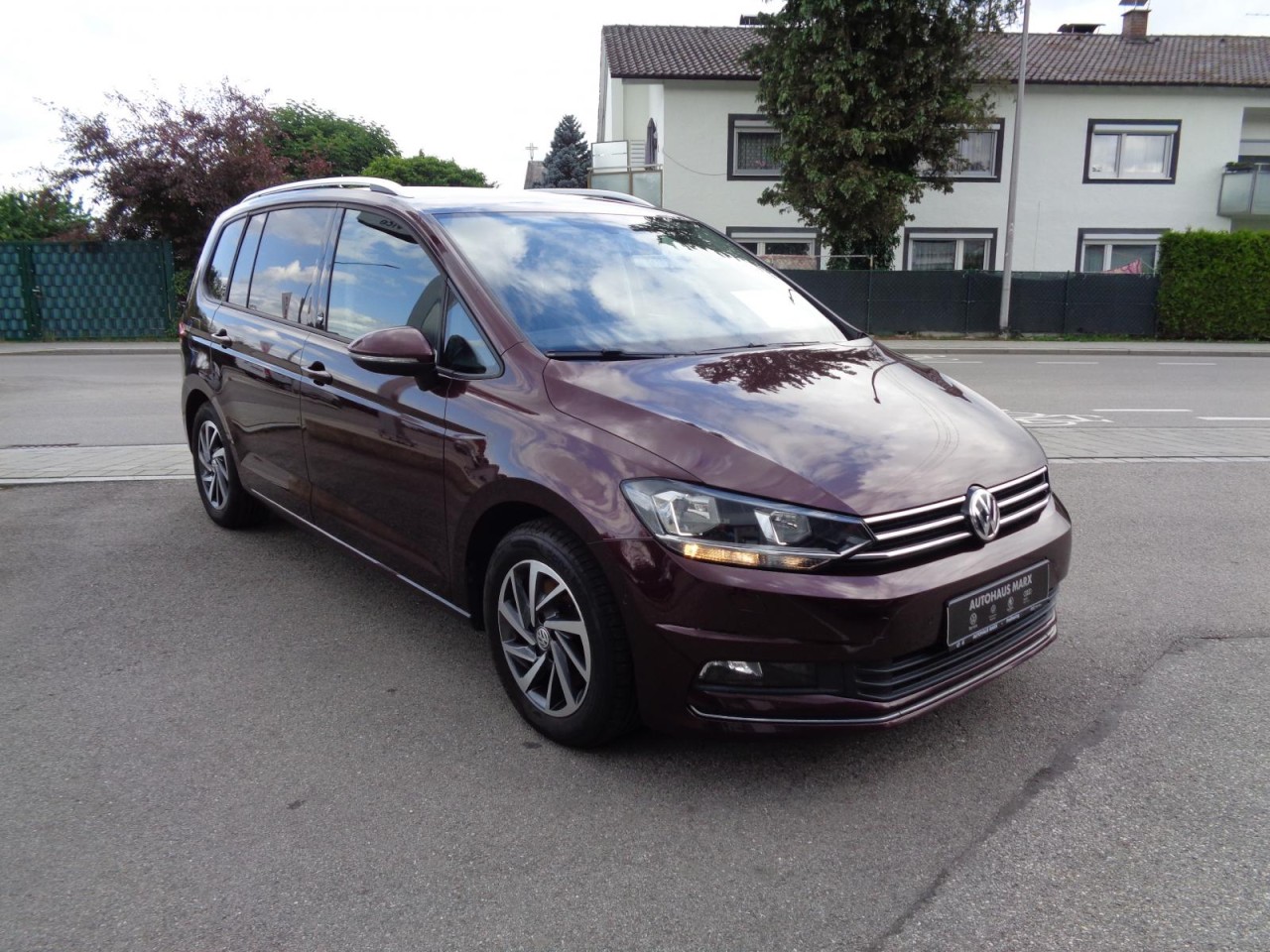 Touran 1.6 TDI Sound (ACC, Navi, 7-Sitzer)