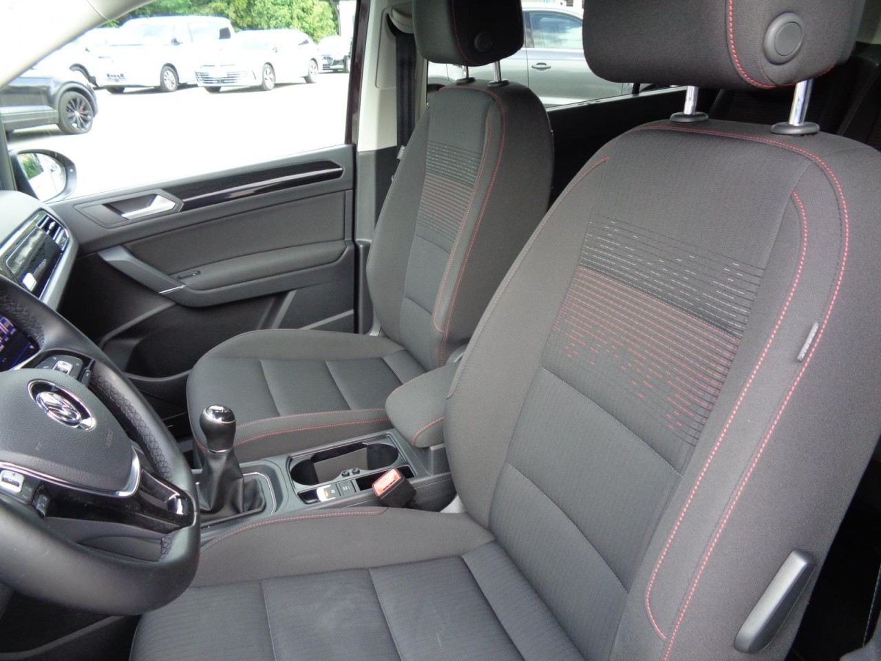 Touran 1.6 TDI Sound (ACC, Navi, 7-Sitzer)