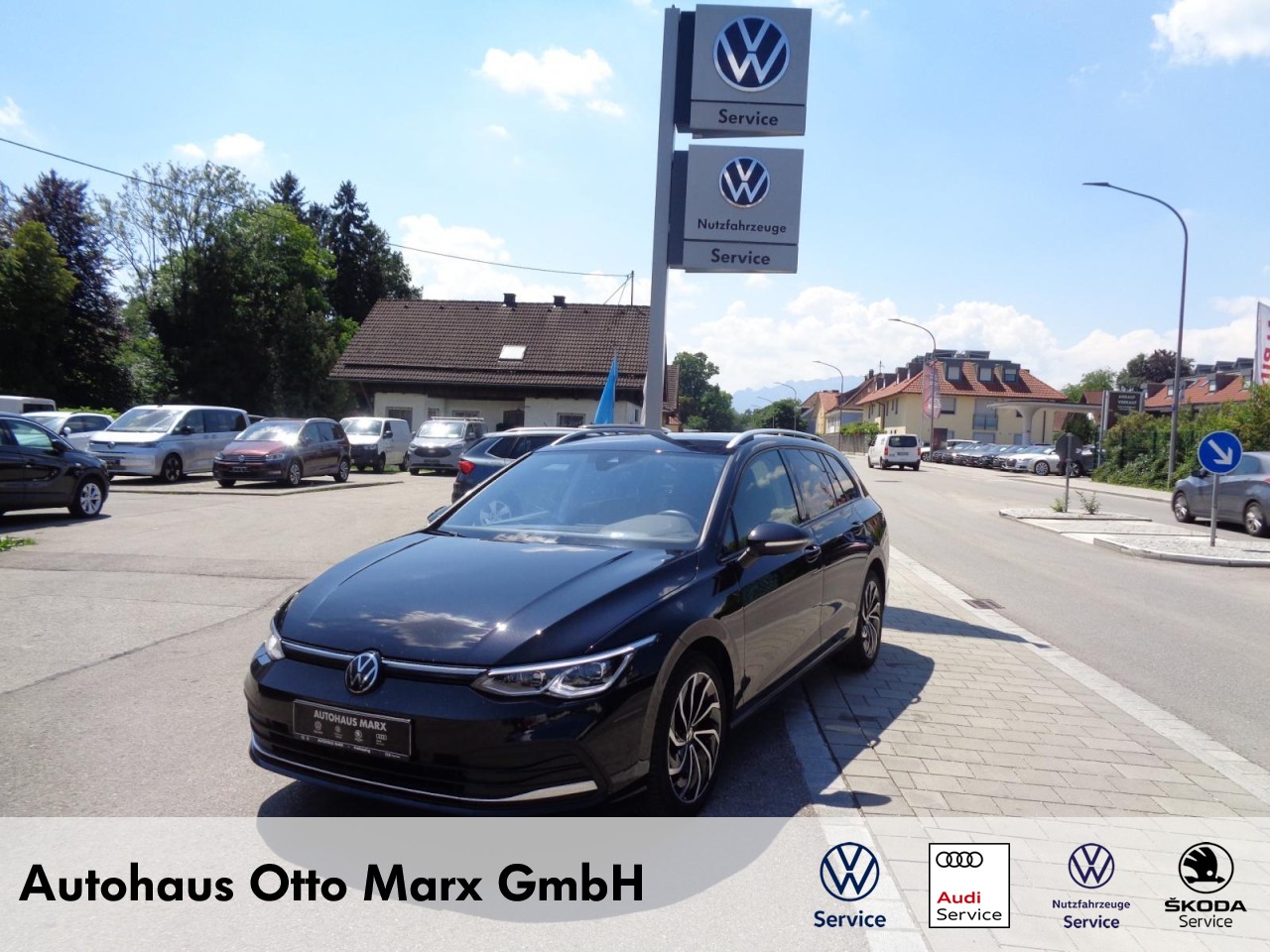 Golf VIII Variant 1.5 eTSI DSG Move (Navi, LED, ACC, PD...