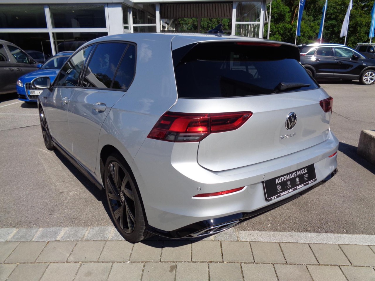 Golf VIII 2.0 TSI DSG R-Line (Navi, LED, ACC, PDC)