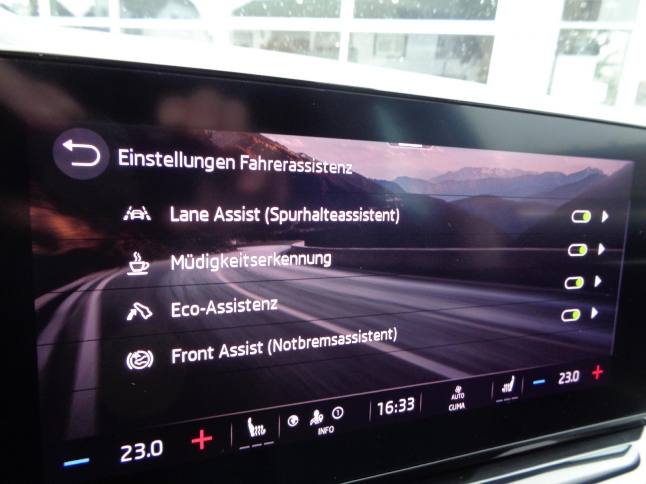 Octavia Combi 2.0 TDI Ambition (AHK, Navi, LED, PDC)