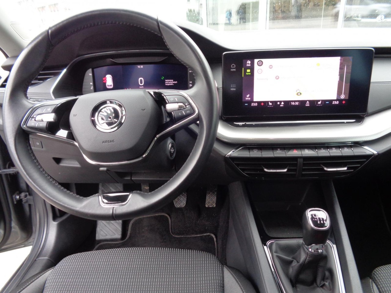 Octavia Combi 2.0 TDI Ambition (AHK, Navi, LED, PDC)