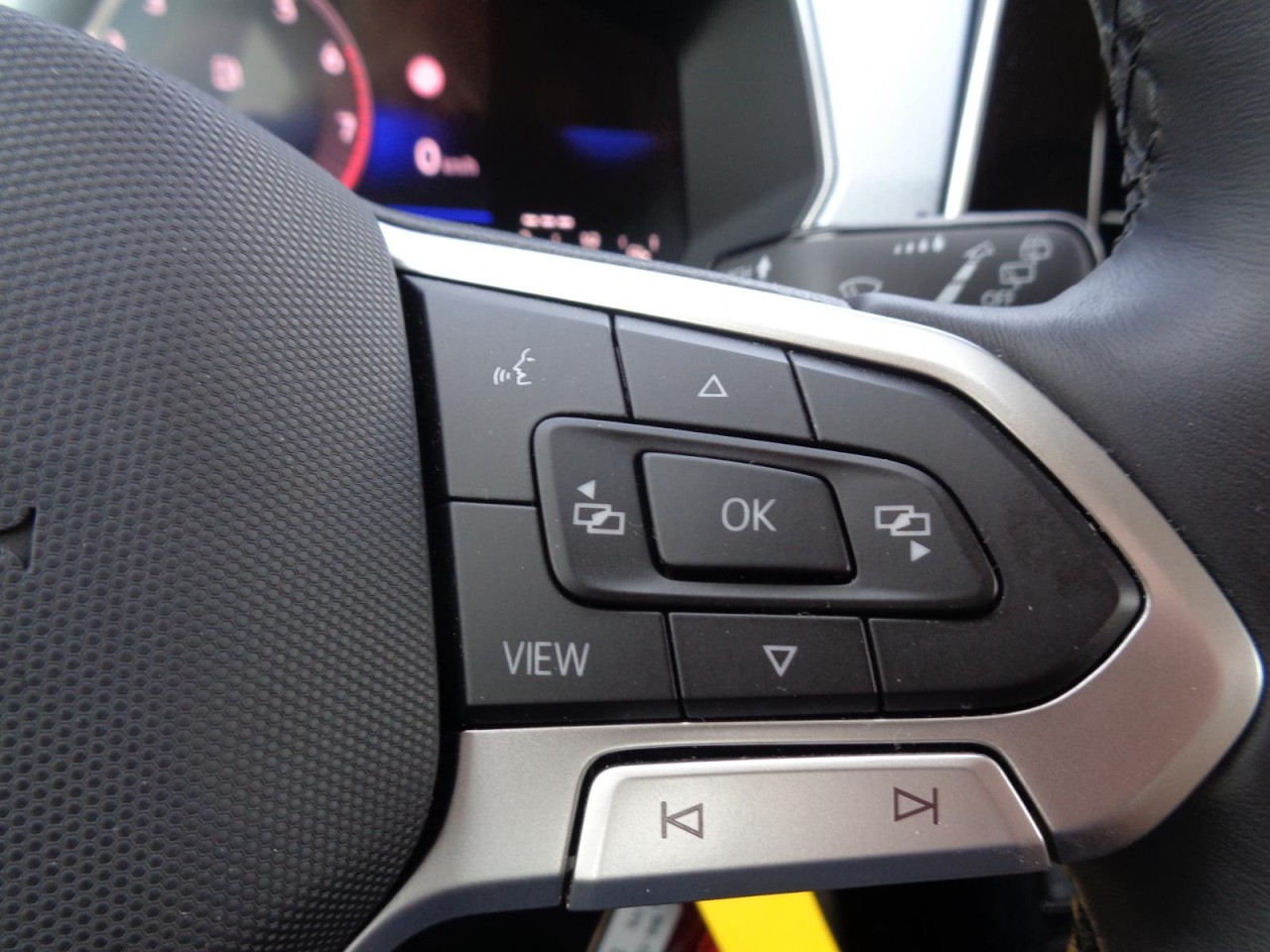 T-Cross 1,0 TSI Goal (Navi+LED+ACC+Sitzhzg.)