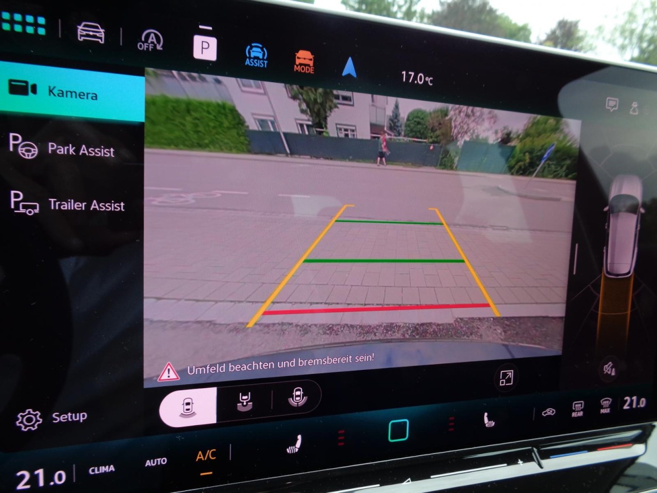 Tiguan 2,0 TDI DSG Life (Navi+LED+AHK+RearView)