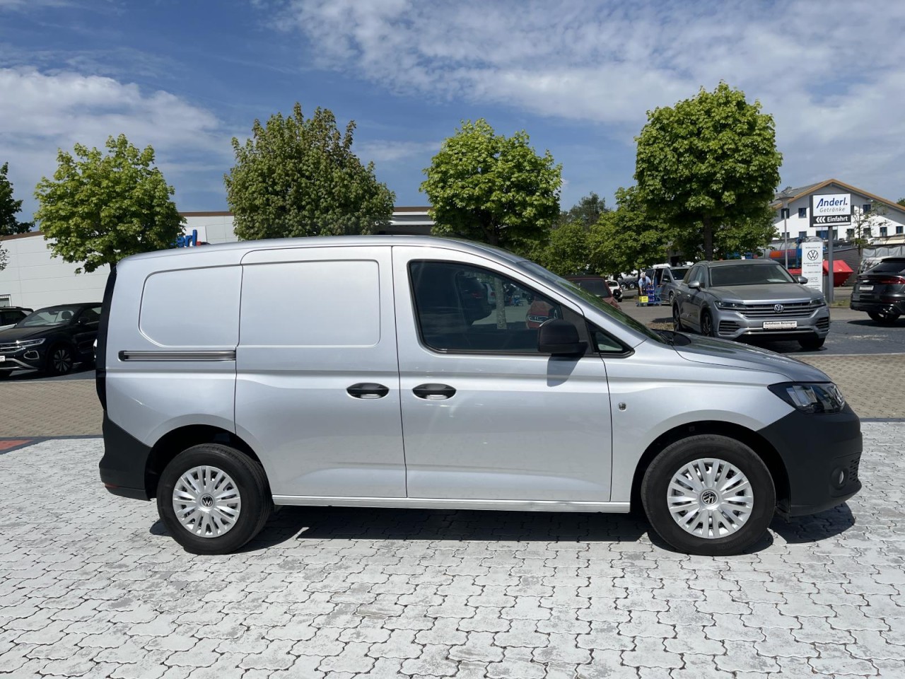 Caddy Cargo 2.0 TDI (PDC+Klima+Navi+RearView)