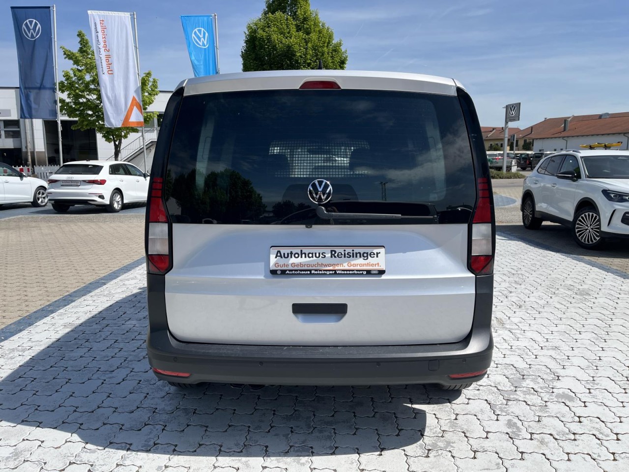 Caddy Cargo 2.0 TDI (PDC+Klima+Navi+RearView)