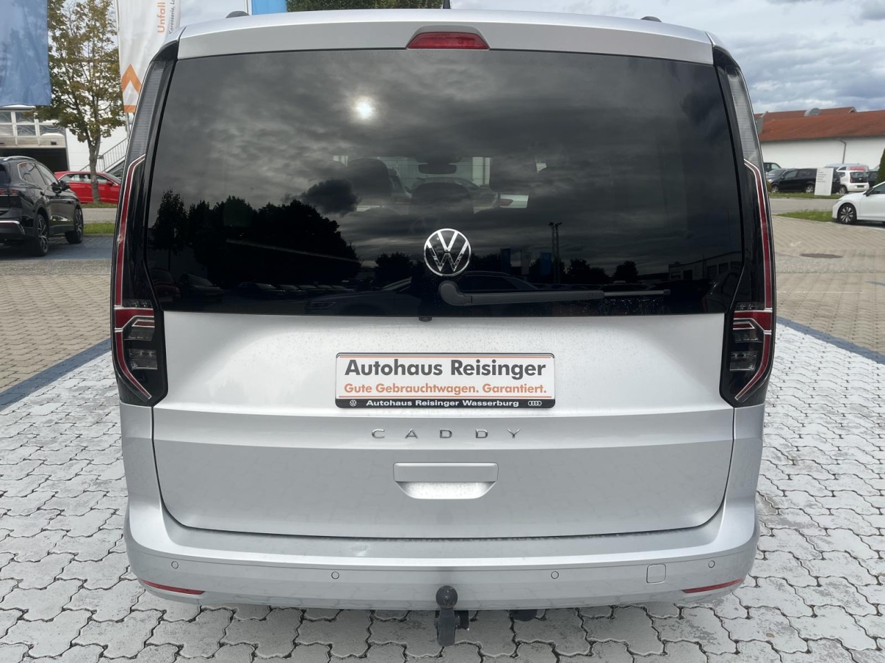 Caddy Life 2,0 TDI DSG(LED,Navi,AHK) Klima Navi