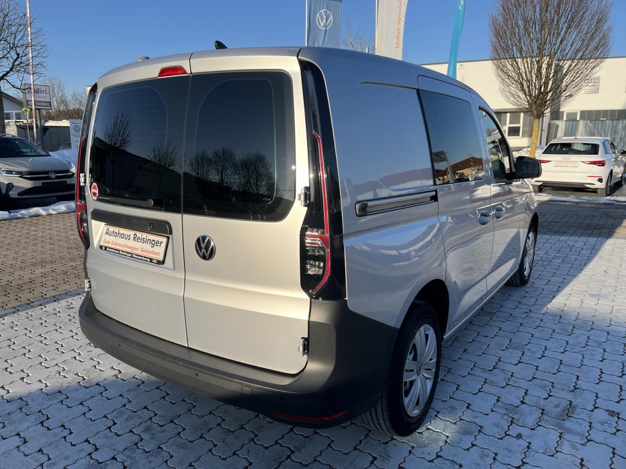 Caddy 2.0 TDI DSG Cargo (LED+Sthzg.+Navi+PDC)