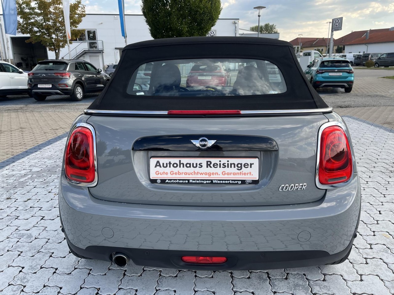 Cooper Cabrio 1,5 (Navi+Sitzh.+PDC+CarbonBlackLine)