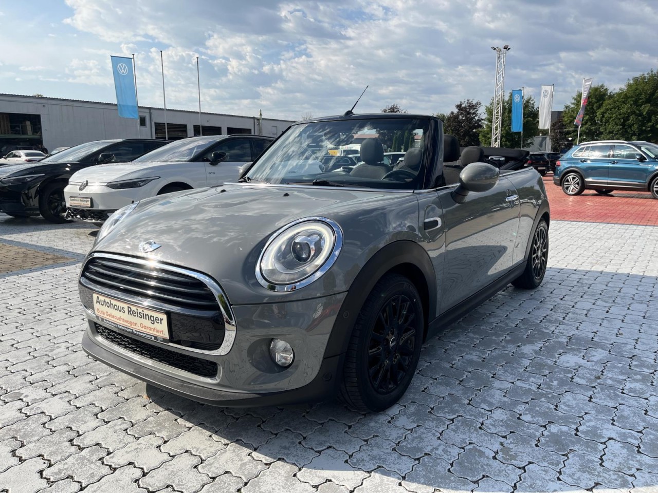 Cooper Cabrio 1,5 (Navi+Sitzh.+PDC+CarbonBlackLine)