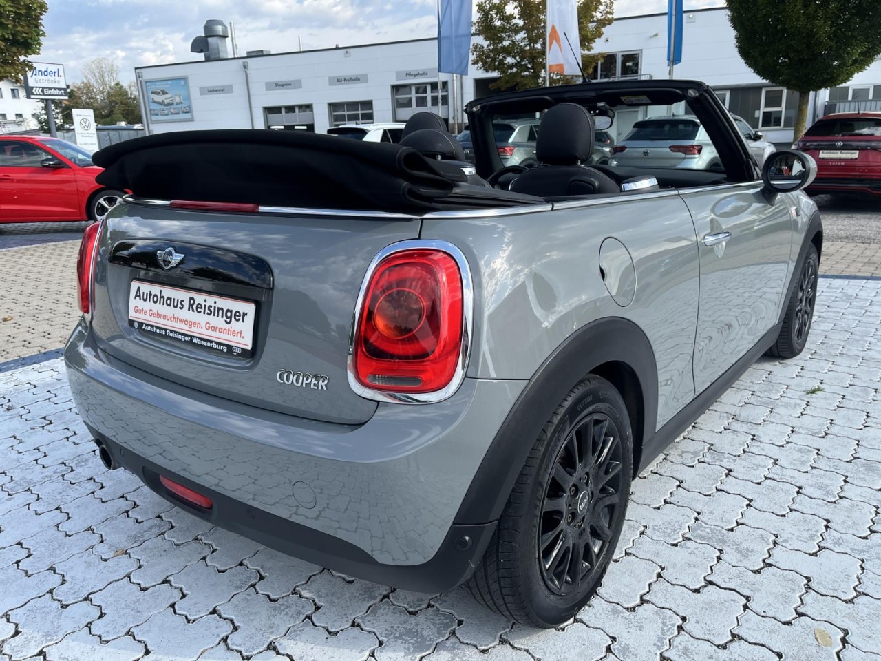Cooper Cabrio 1,5 (Navi+Sitzh.+PDC+CarbonBlackLine)