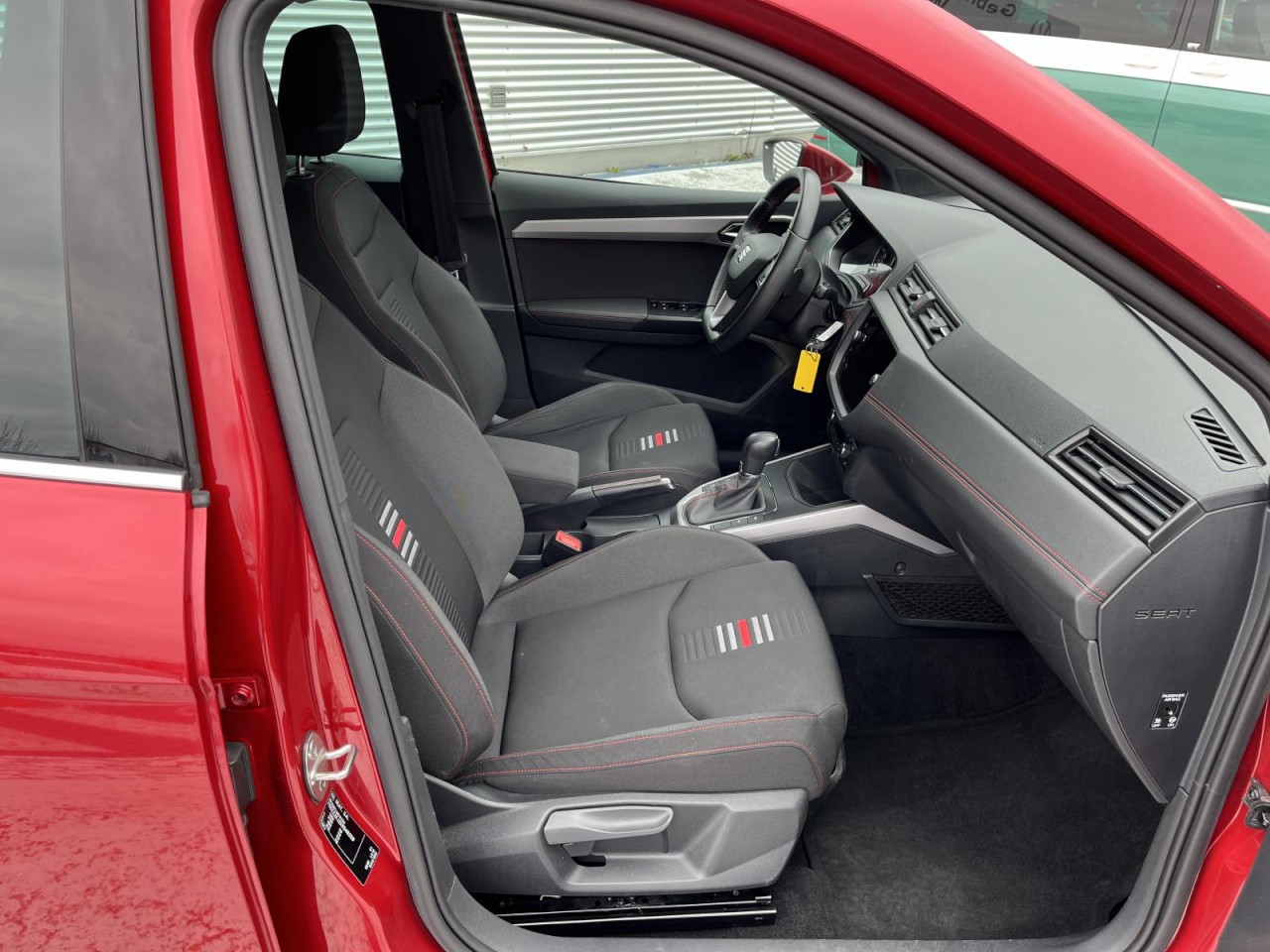 Arona 1,0 TSI DSG FR (LED+AHK+GRA+NAVI) Klima