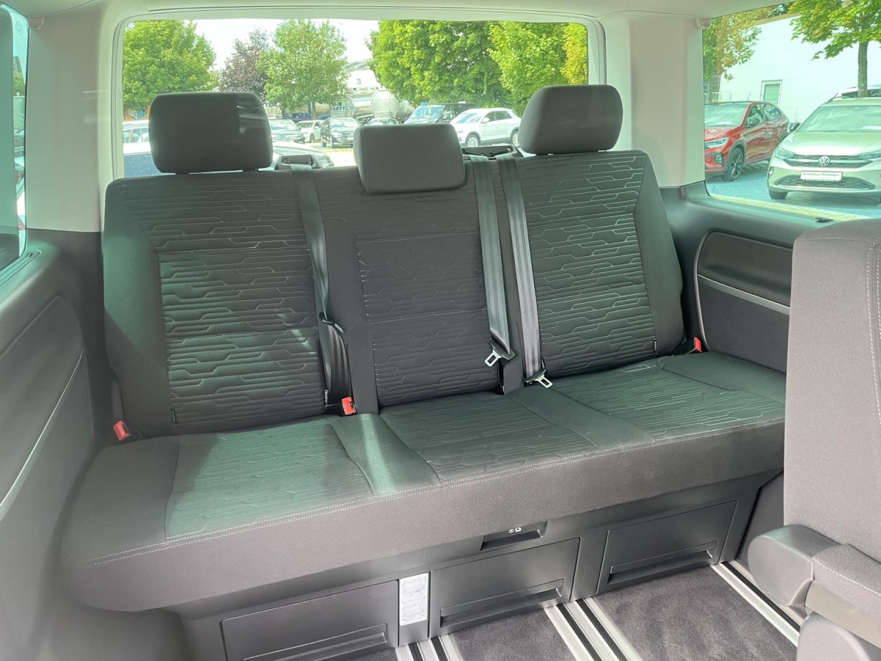 Multivan T6.1 Comfortline 2,0 TDI DSG 4Motion (LED+Navi+Standhzg)