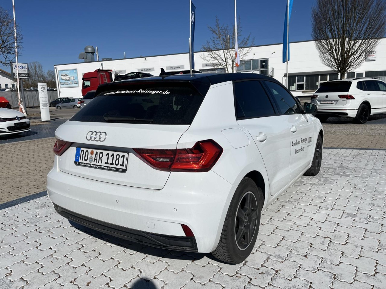 A1 Sportback 1,0 TFSI S-Line Advanced (LED,Sounds.)