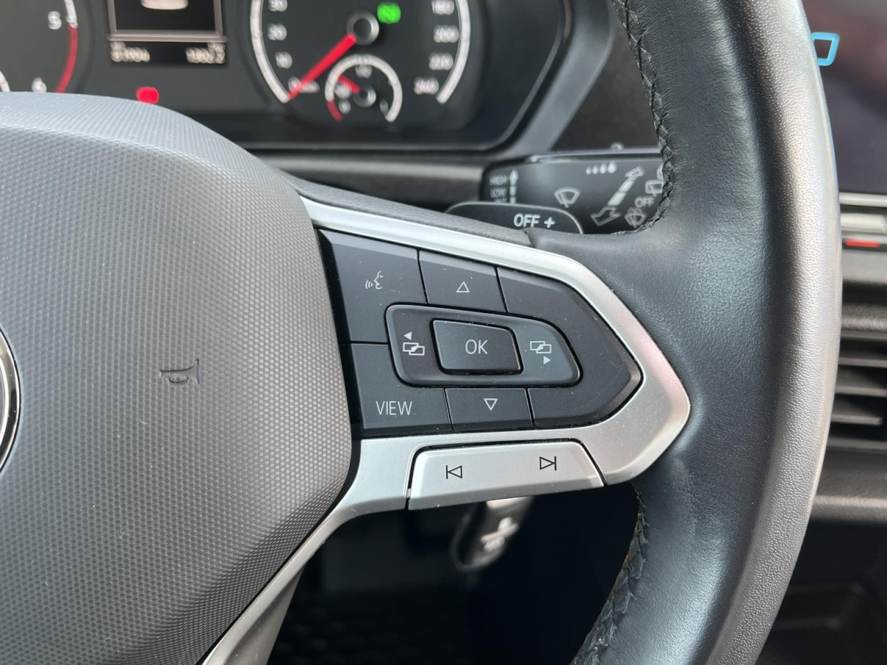 Caddy 2.0 TDI DSG (NAVI,LED,RearView,Standh.)