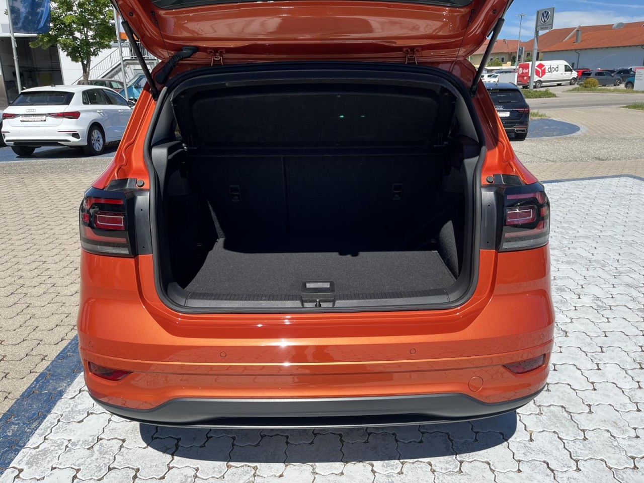 T-Cross 1,0 TSI DSG R-Line (RearView+ACC+LED+Navi)