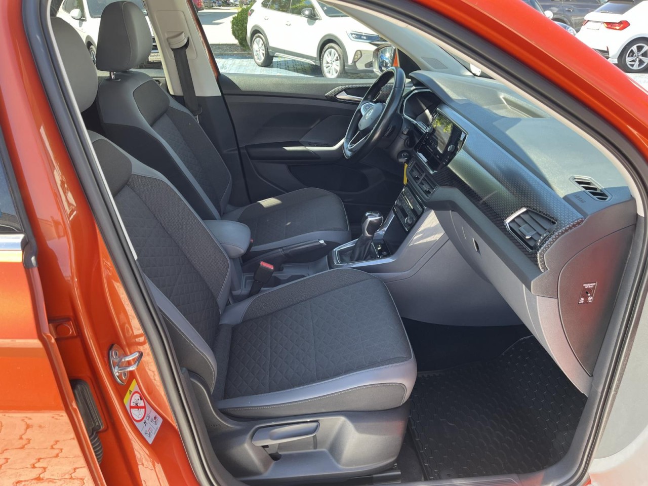 T-Cross 1,0 TSI DSG R-Line (RearView+ACC+LED+Navi)