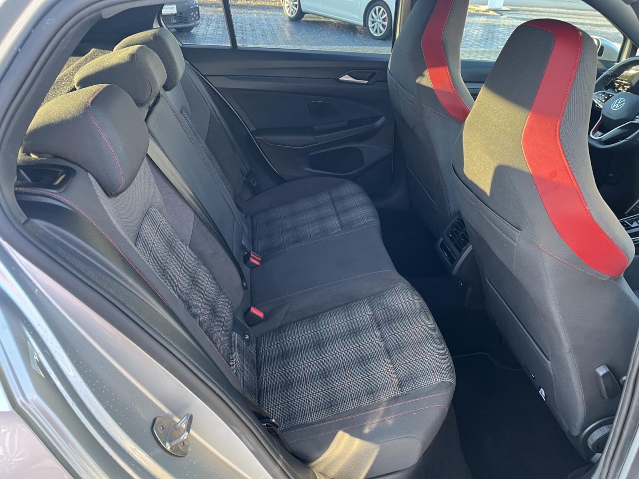 Golf VIII GTI 2.0 TSI DSG (IQLight,Navi,RearView,DCC)